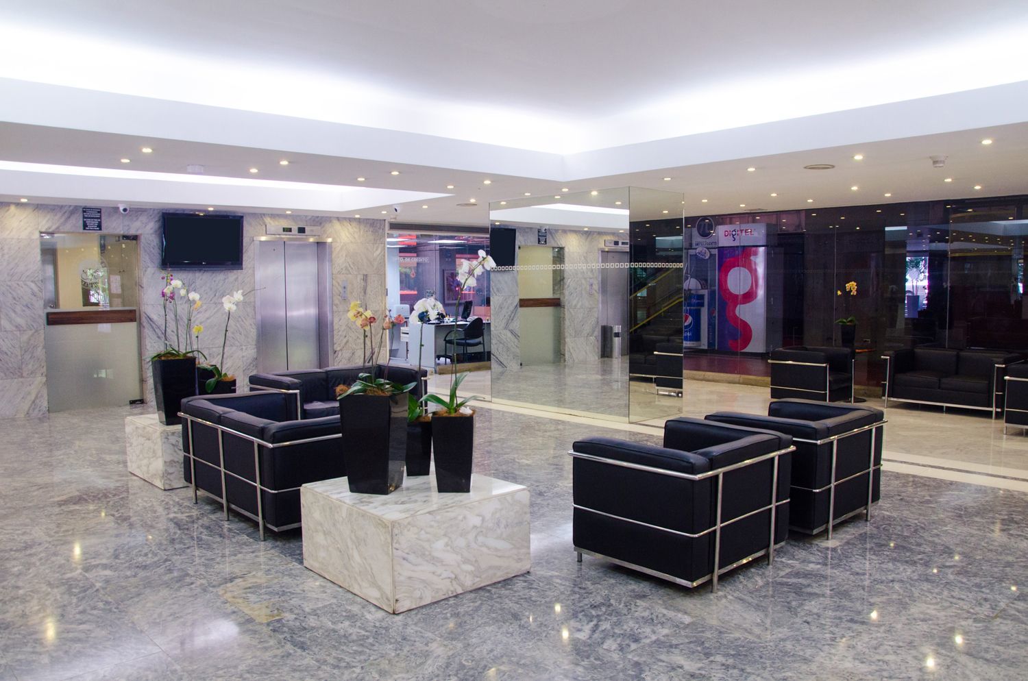 Hotel Paseo De Las Mercedes การากัส ภายนอก รูปภาพ